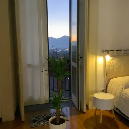 Apartman Interno 12 *