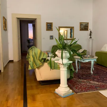 Interno 12