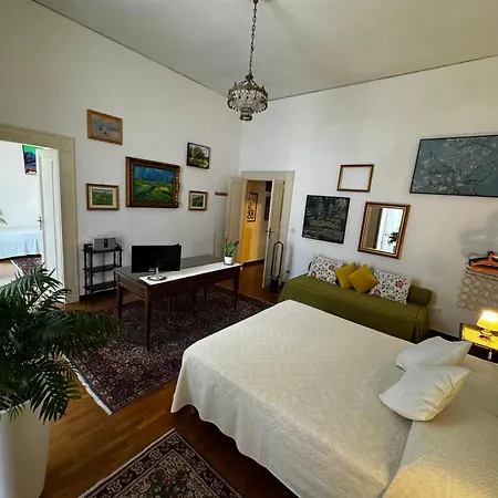 Apartman Interno 12 Nápoly