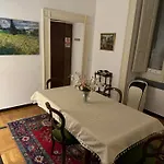 Interno 12 * Naples